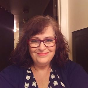 Meet your Posher, Pamela